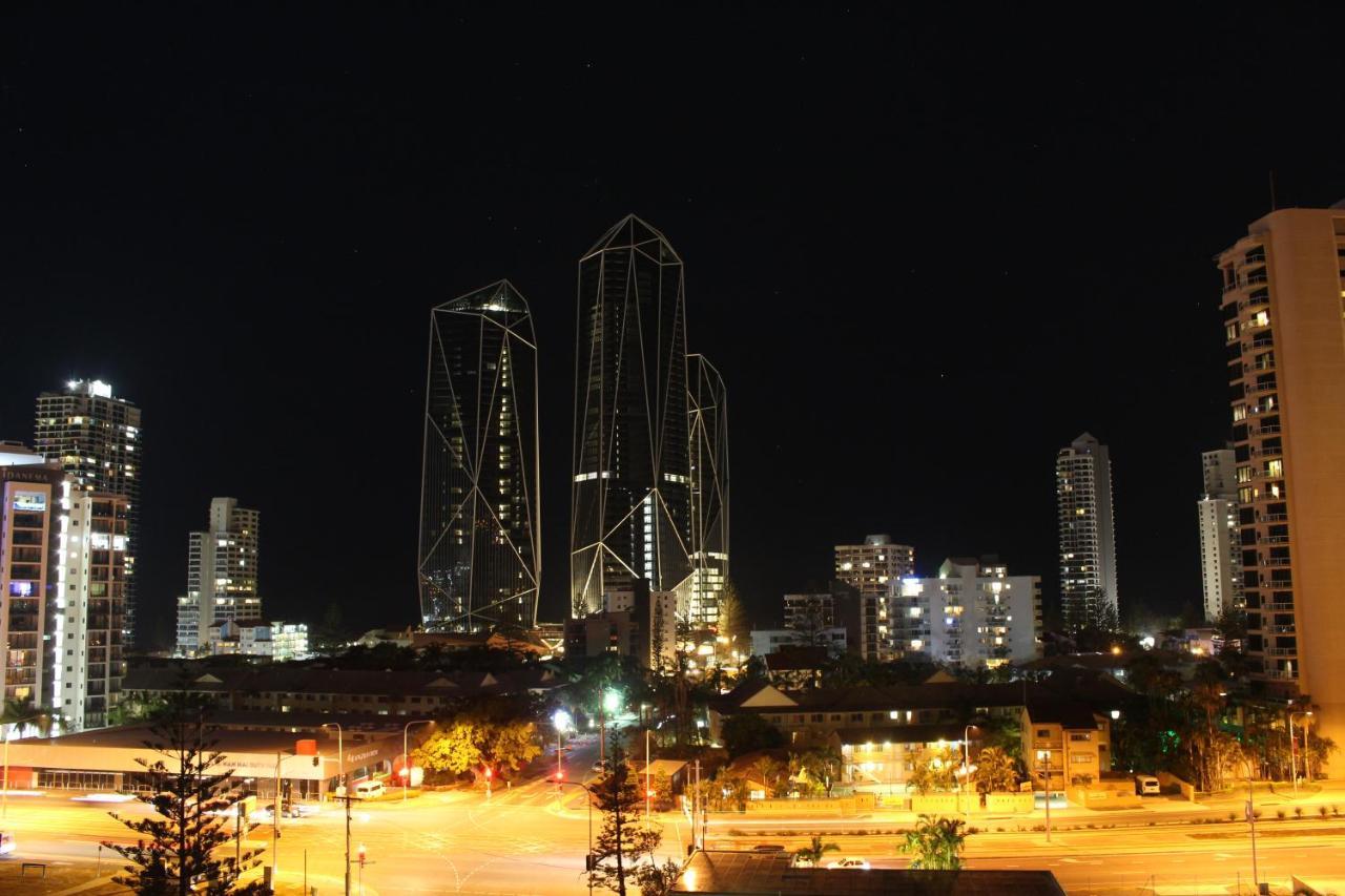 Serenity Surfers Paradise Gold Coast Exterior photo