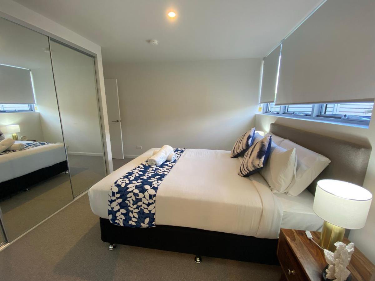 Serenity Surfers Paradise Gold Coast Exterior photo
