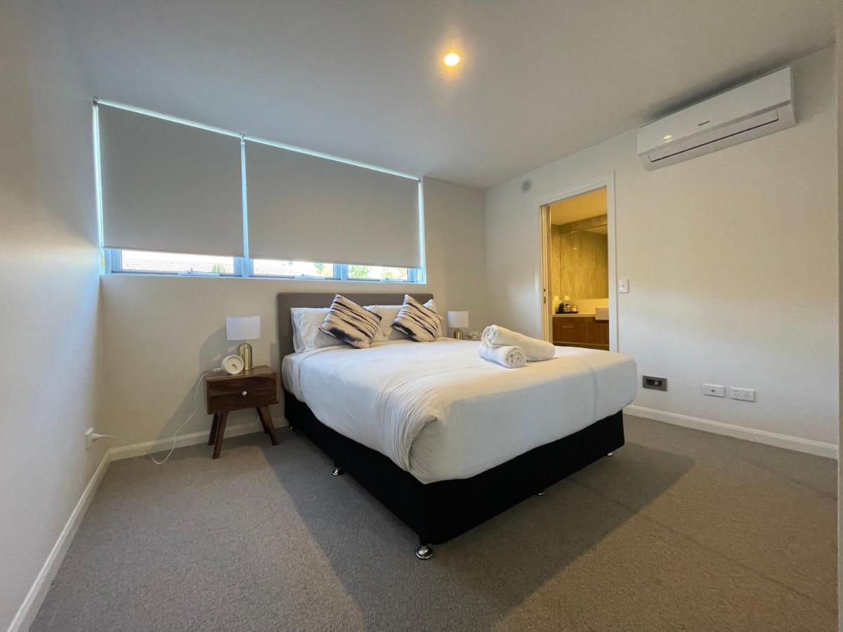 Serenity Surfers Paradise Gold Coast Exterior photo